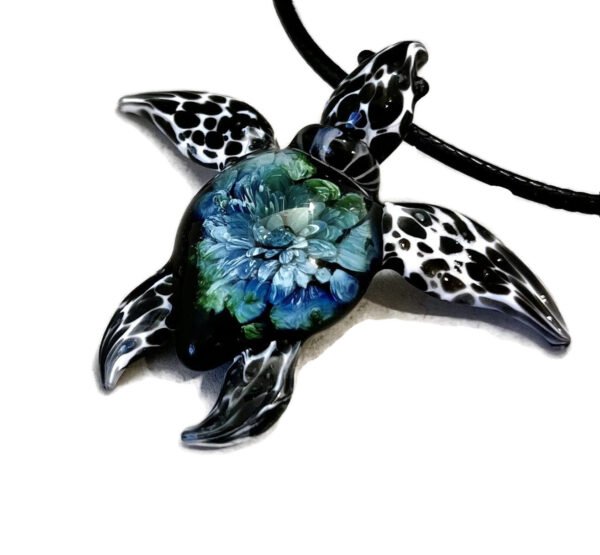 Hand made Glass Sea Turtle Necklace Pendant Loggerhead Ocean Pendant